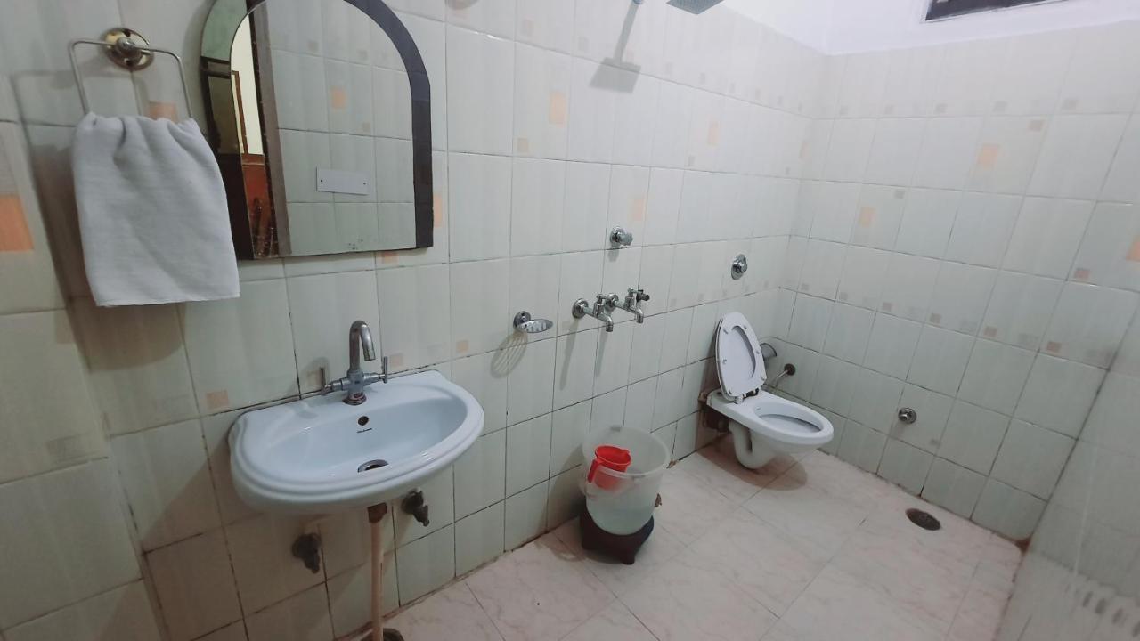 Hotel Holiday Inn Paradise Chandīgarh Eksteriør billede