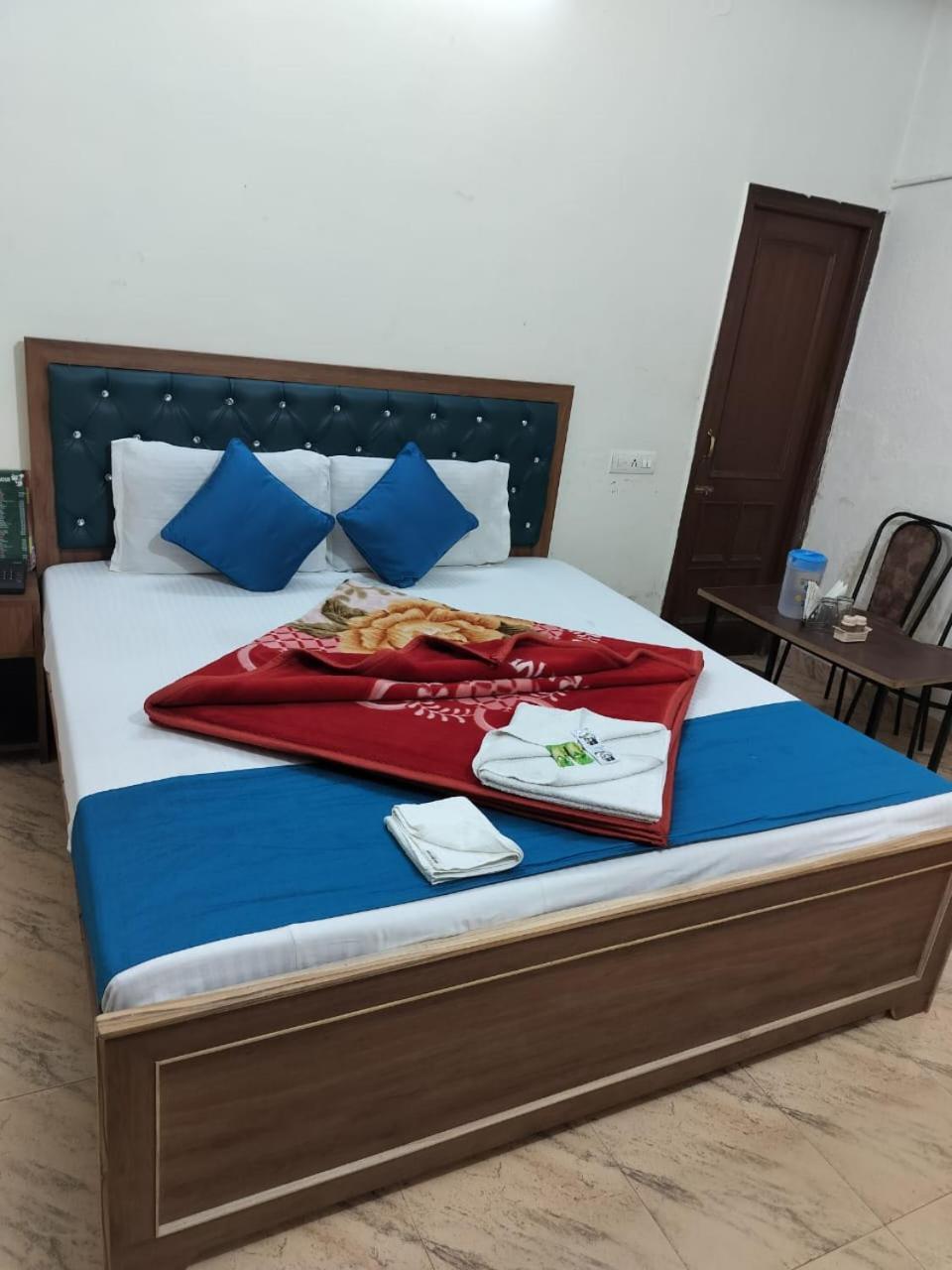 Hotel Holiday Inn Paradise Chandīgarh Eksteriør billede