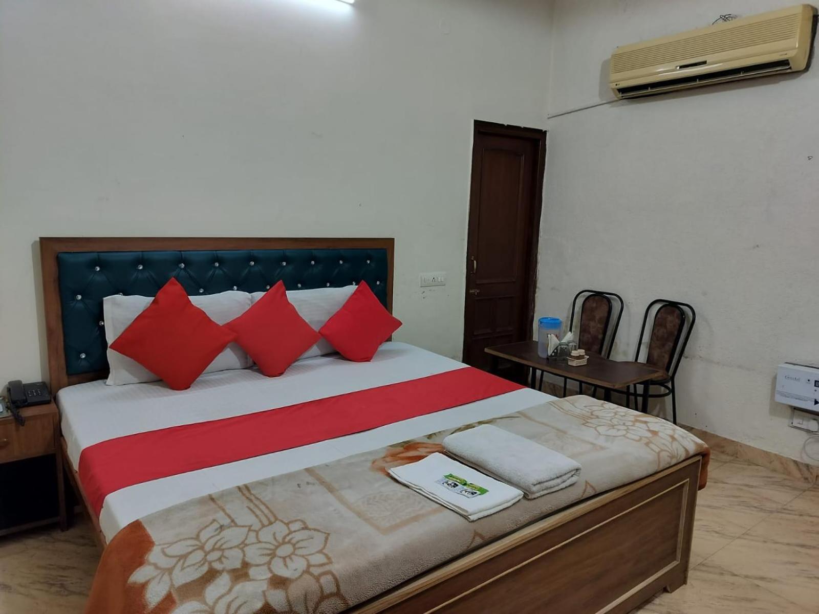 Hotel Holiday Inn Paradise Chandīgarh Eksteriør billede