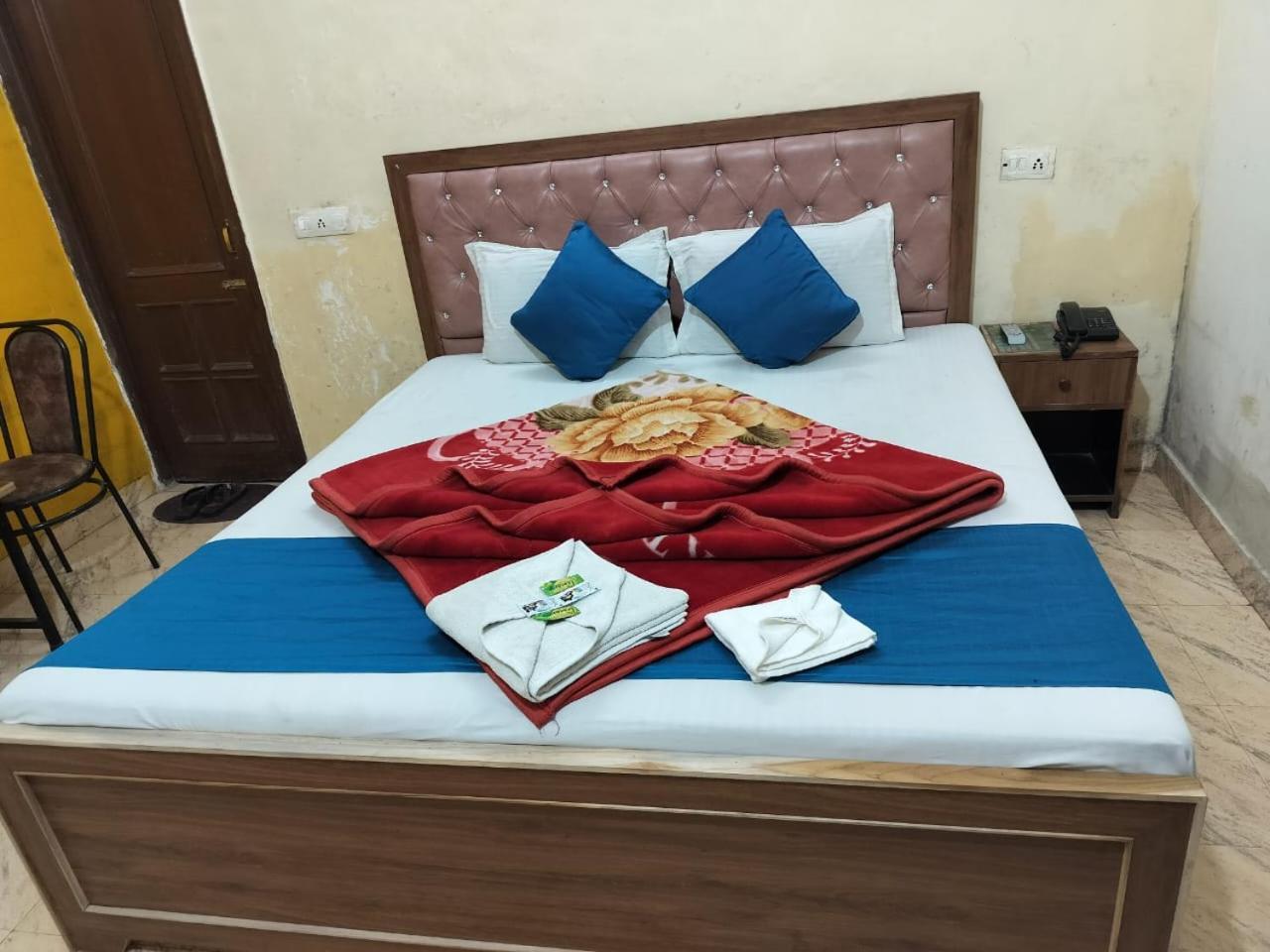 Hotel Holiday Inn Paradise Chandīgarh Eksteriør billede